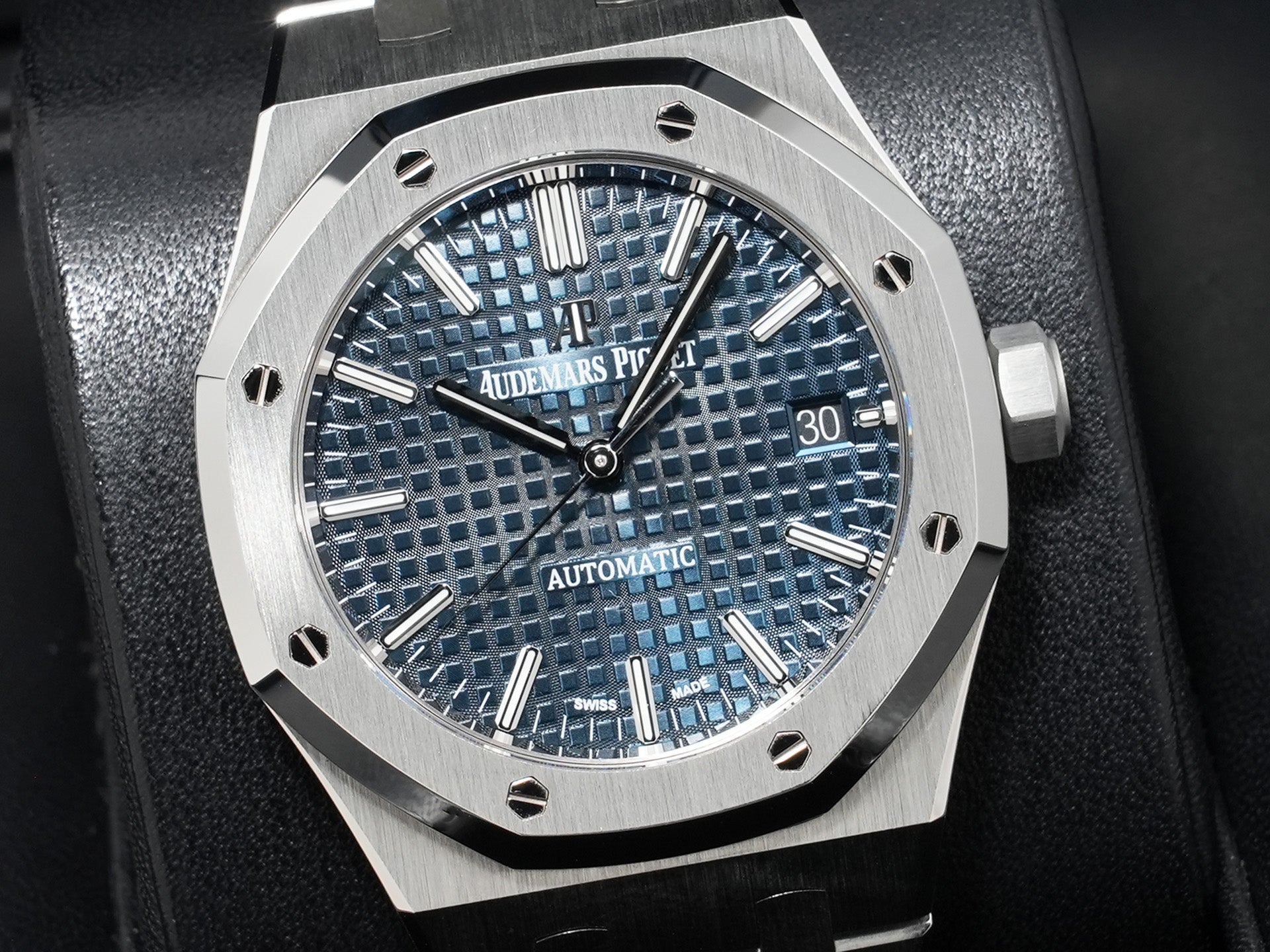 オーデマピゲ ロイヤルオーク Ref.15450ST.OO.1256ST.03 ステンレススチール ブルー文字盤 美中古 nncn2brw