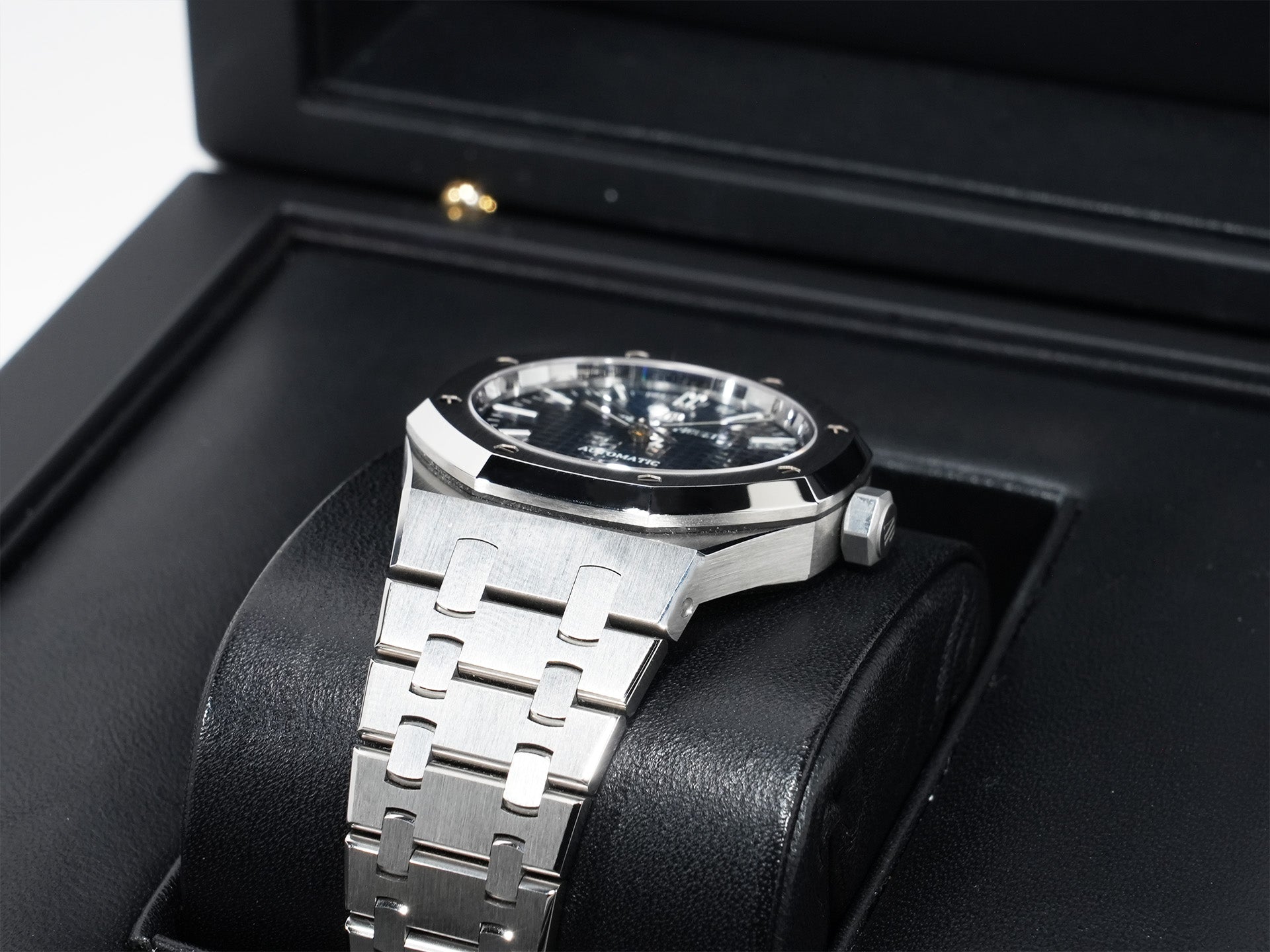 オーデマピゲ ロイヤルオーク Ref.15450ST.OO.1256ST.03 ステンレススチール ブルー文字盤 美中古 nncn2brw