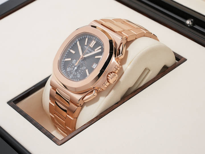 Patek Philippe Nautilus Chronograph Ref. 5980/1R-001 Rose Gold with Black Gradient Dial, Excellent Condition, hb5rk74t