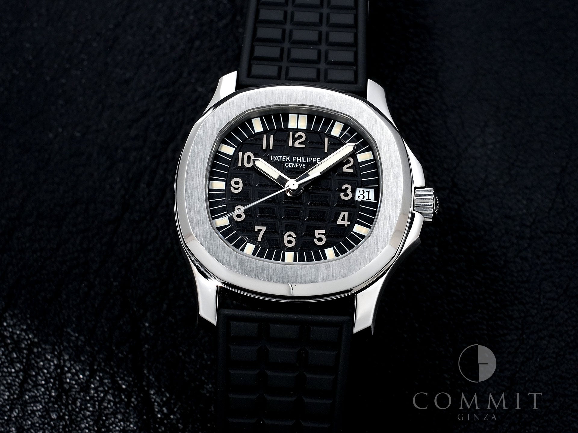 Patek Philippe Aquanaut Medium Ref. 5060A-001 Stainless Steel Black Dial Excellent Condition g6xk3n4g