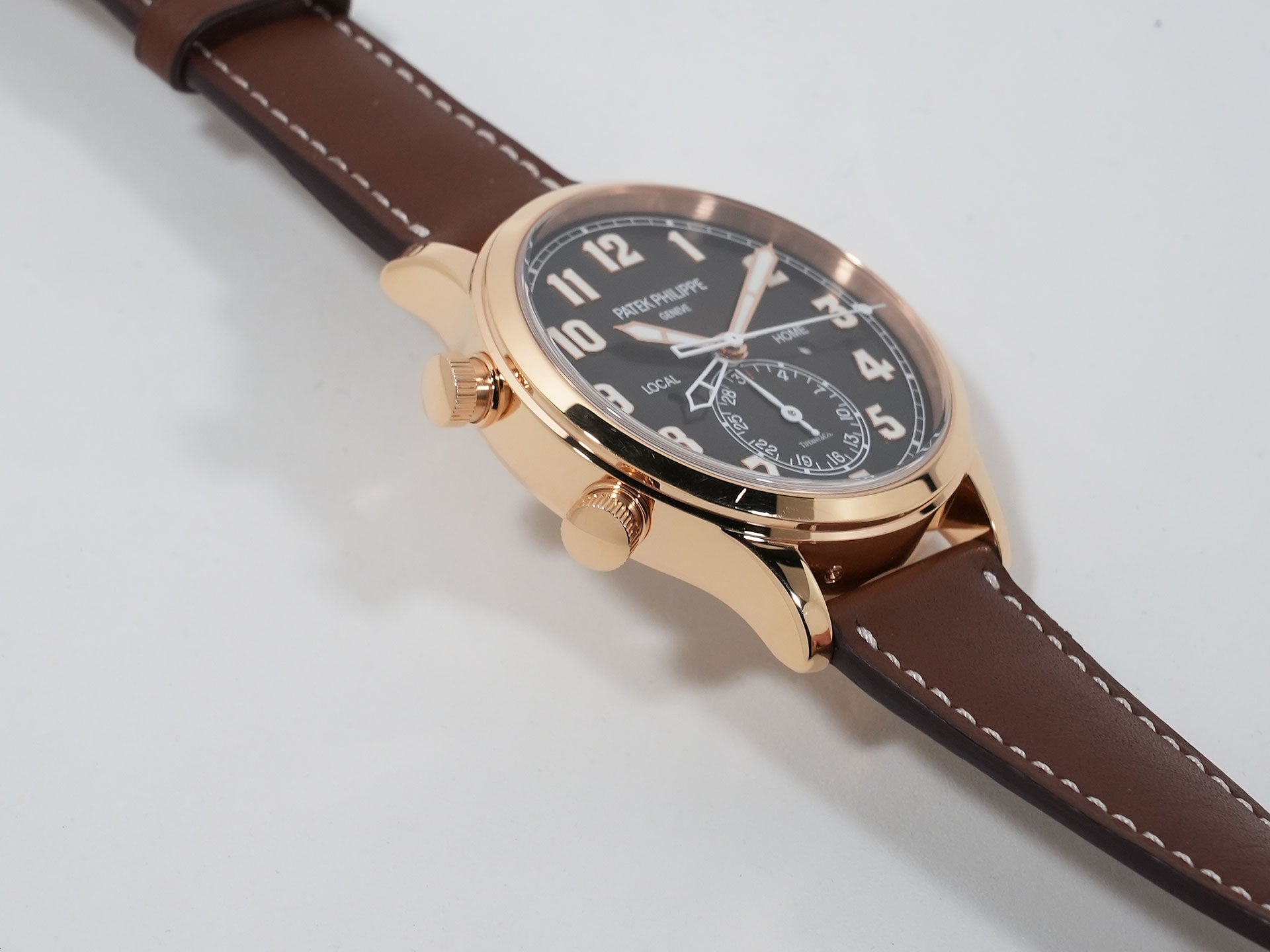 Patek Philippe Calatrava Pilot Travel Time TIFFANY &amp; CO. Ref. 5524R-001 Rose Gold Brown Sunset Dial Pre-owned pkijrx5a