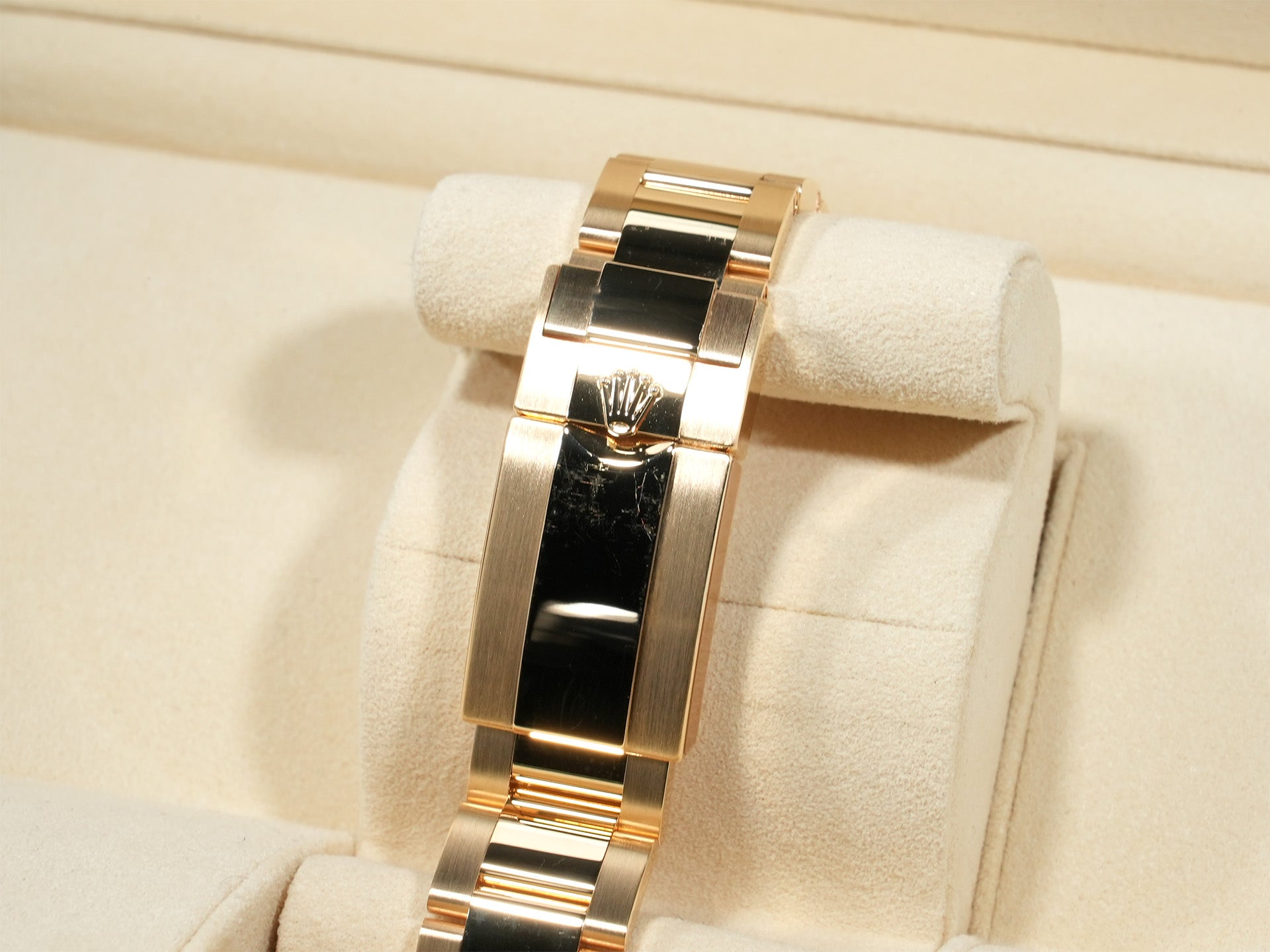 ロレックス デイトナ Ref.126508 イエローゴールド ゴールデンxブライトブラック文字盤 未使用 9fzeahxs