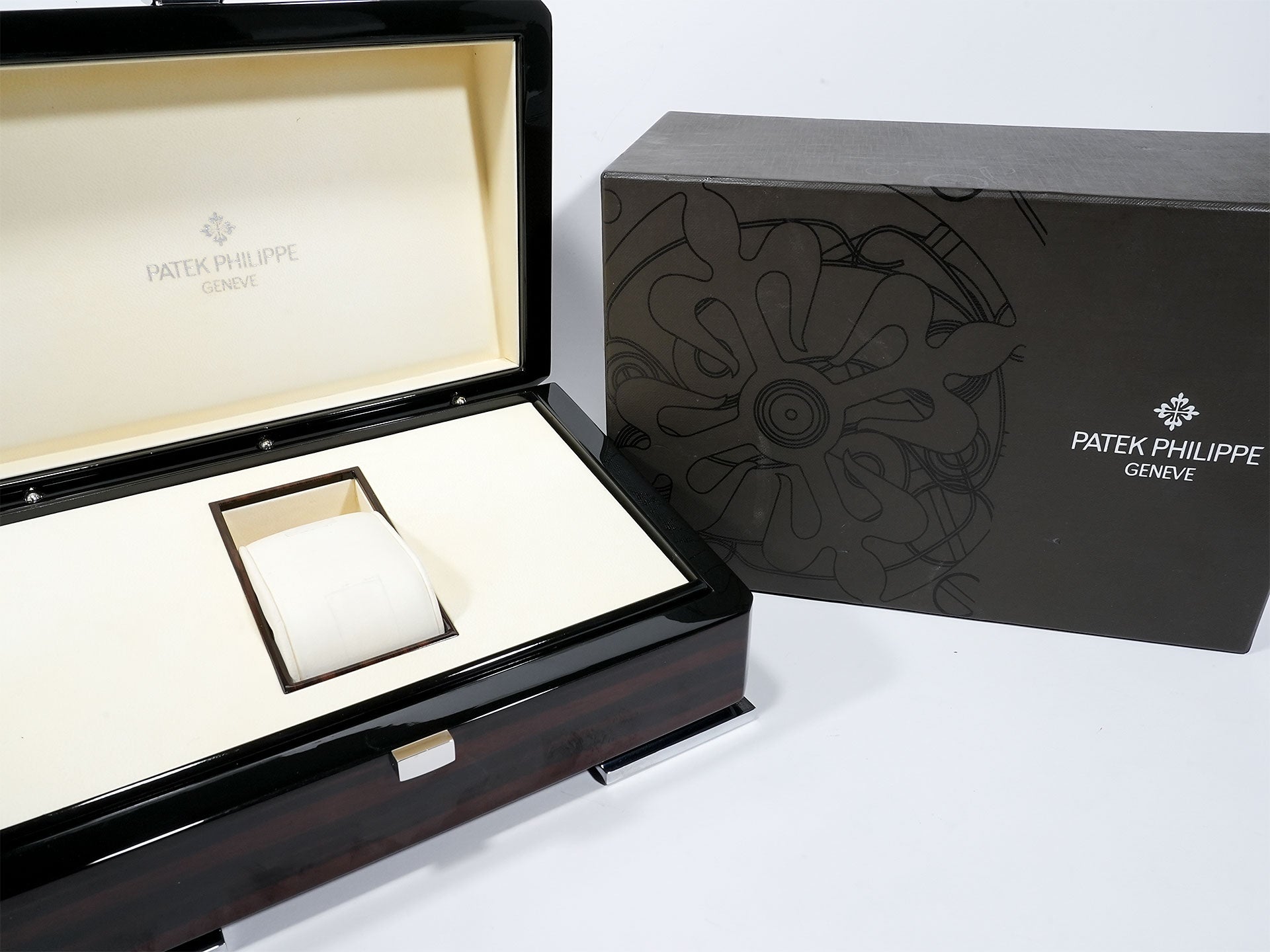 パテックフィリップ アクアノート Ref.5167A-001 ステンレススチール ブラック文字盤 中古 4ns4kdaj