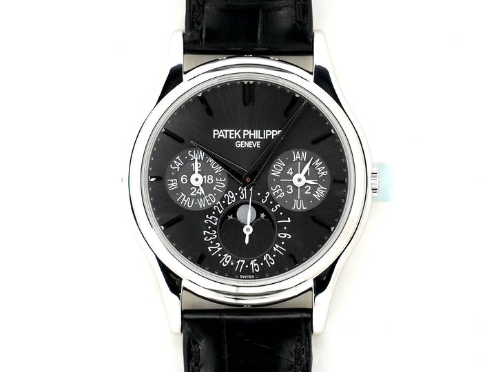 Patek Philippe Perpetual Calendar Ref. 5140P-017 Platinum Gray Dial Pre-owned evdndzc5