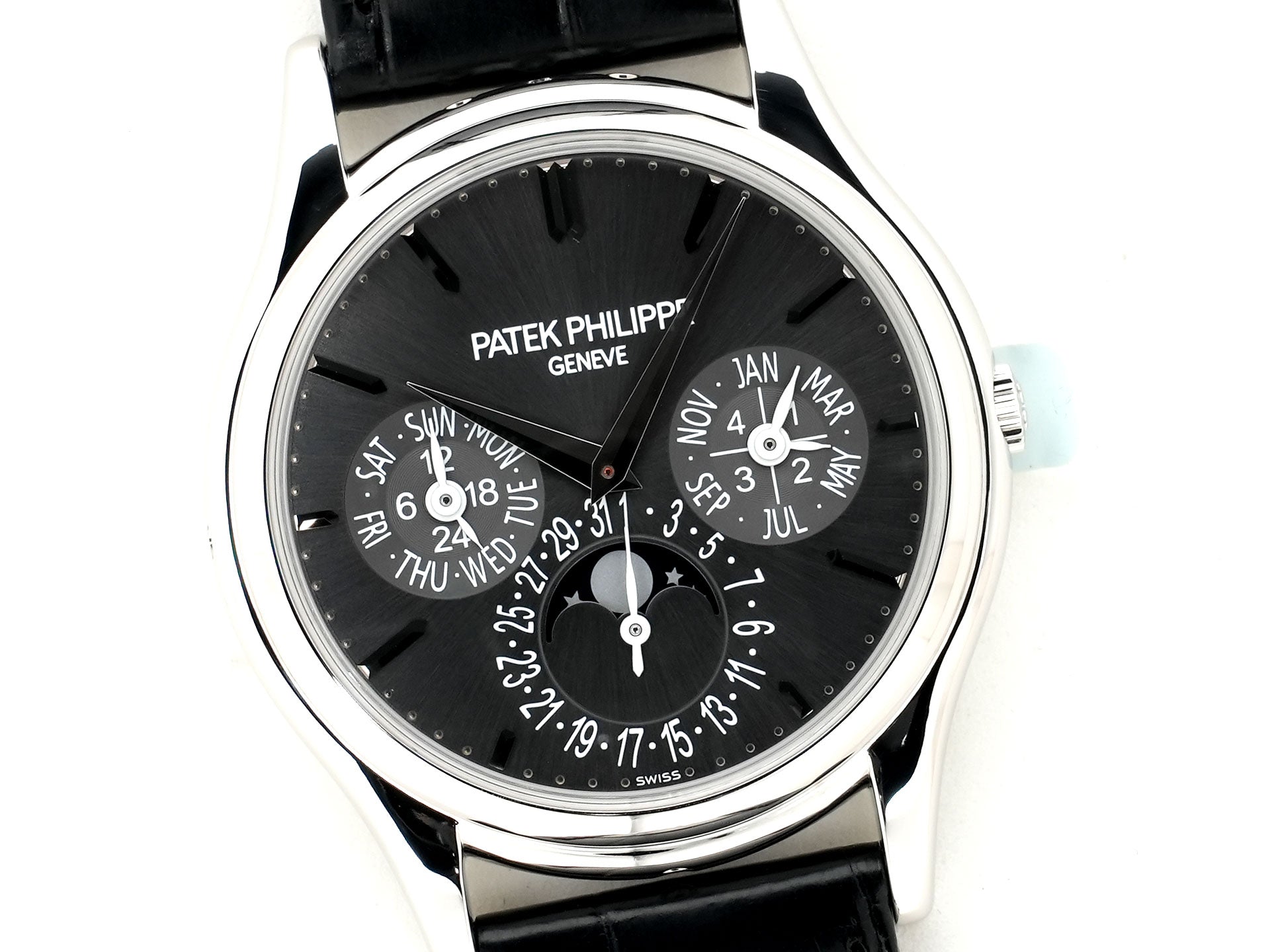 Patek Philippe Perpetual Calendar Ref. 5140P-017 Platinum Gray Dial Pre-owned evdndzc5