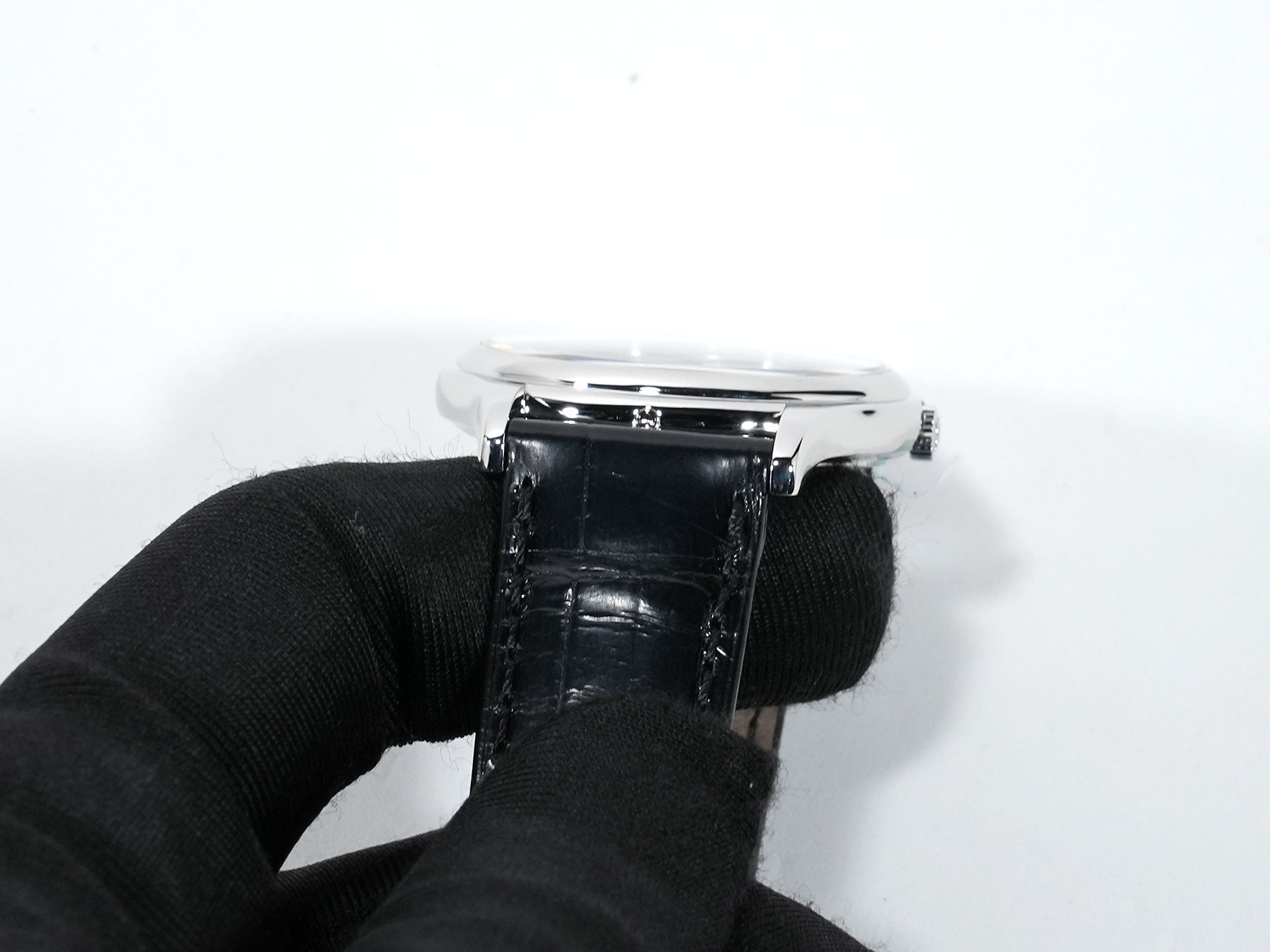 Patek Philippe Perpetual Calendar Ref. 5140P-017 Platinum Gray Dial Pre-owned evdndzc5