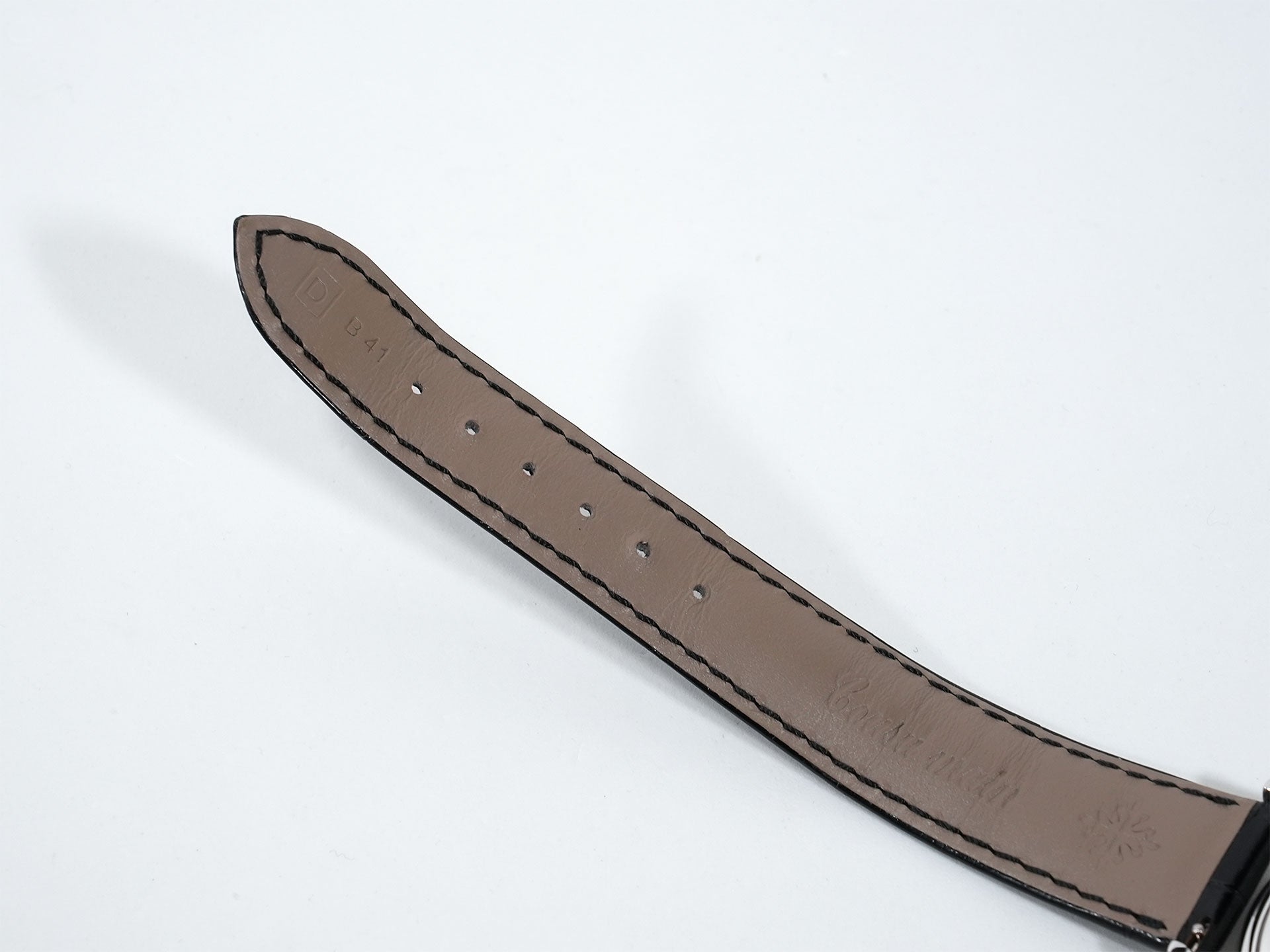 Patek Philippe Perpetual Calendar Ref. 5140P-017 Platinum Gray Dial Pre-owned evdndzc5