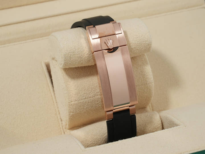 ロレックス デイトナ Ref.126515LN エバーローズゴールド チョコレートxブライトブラック文字盤 未使用 3tompuot