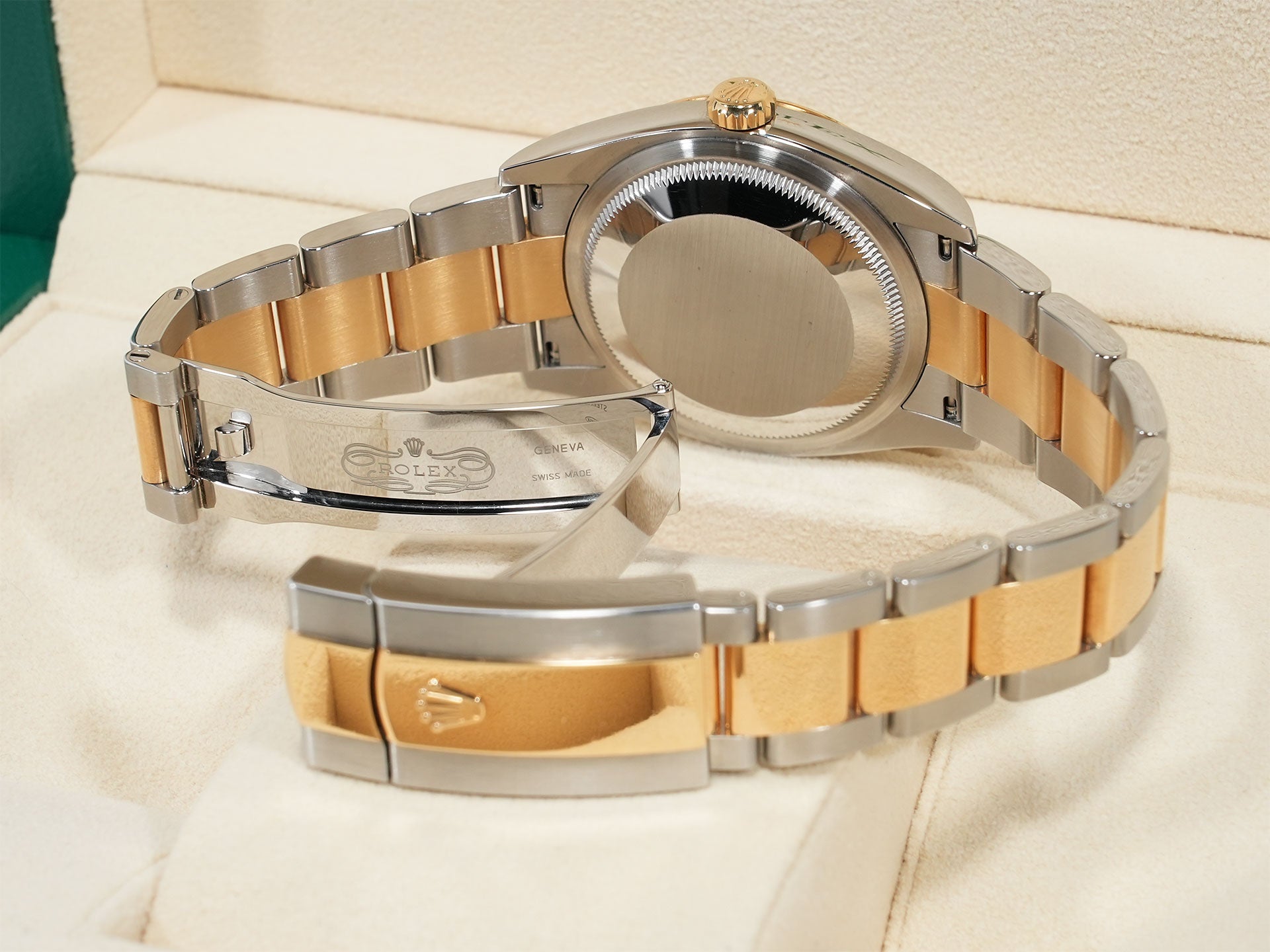 ロレックス デイトジャスト36 Ref.126203 ステンレススチール/イエローゴールド スレートローマン文字盤 オイスターブレスレット 中古 xafwm2st