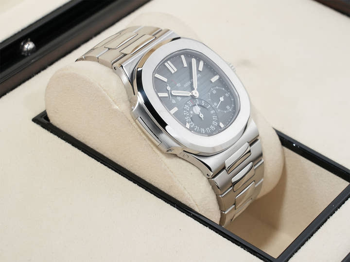 パテックフィリップ ノーチラス プチコンプリケーション Ref.5712/1A-001 ステンレススチール ブルー文字盤 美品 8bex5ua2