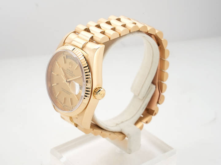 ロレックス デイデイト36 Ref.18038 イエローゴールド シャンパン文字盤 中古 9cw6xrsr