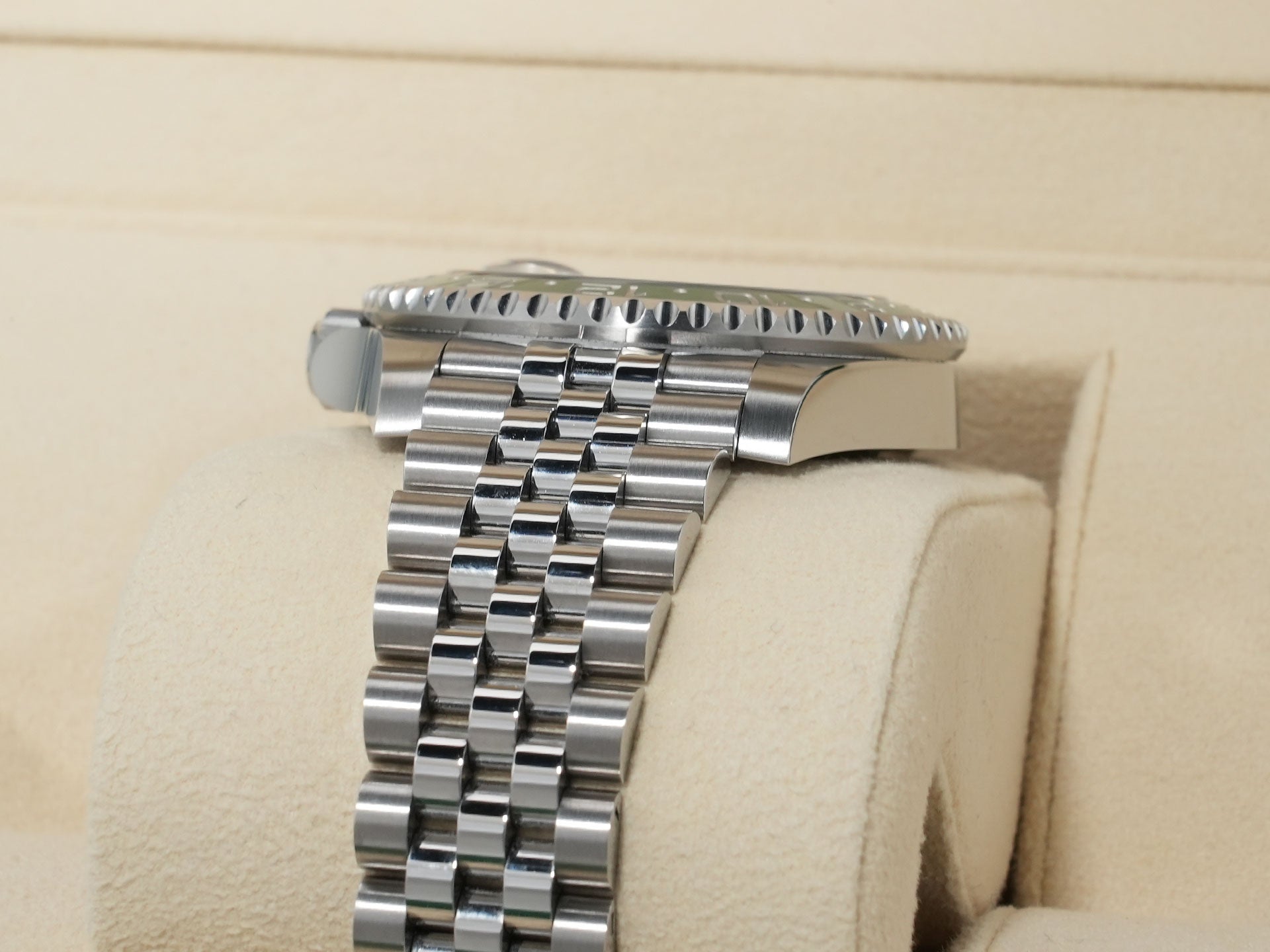 ロレックス GMTマスターII Ref.126720VTNR ステンレススチール ブラック文字盤 ジュビリーブレスレット 美中古 xd4h842s