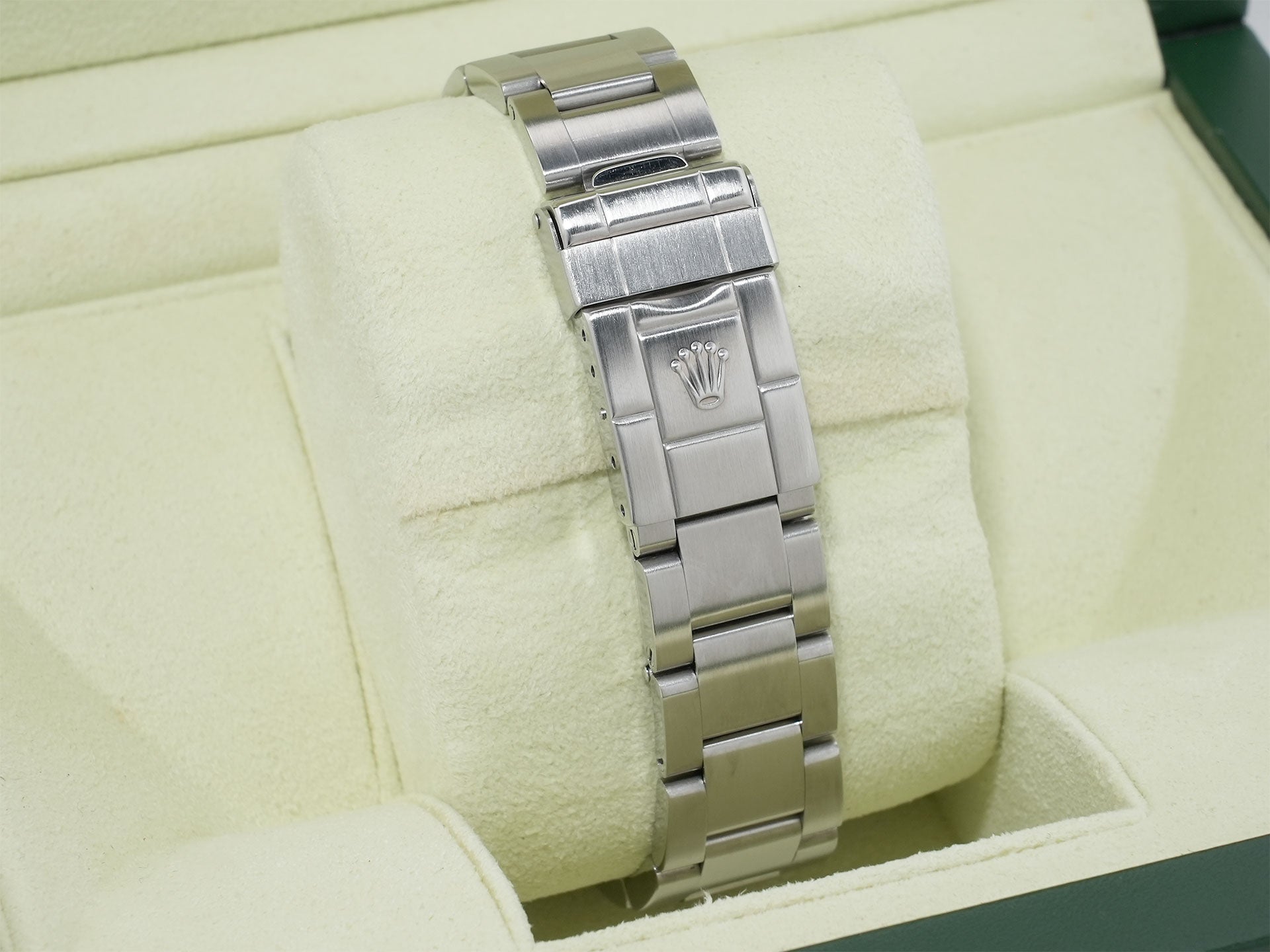 ロレックス エクスプローラーII Ref.16570 ステンレススチール ブラック文字盤 オイスターブレスレット 中古 yw63im3u