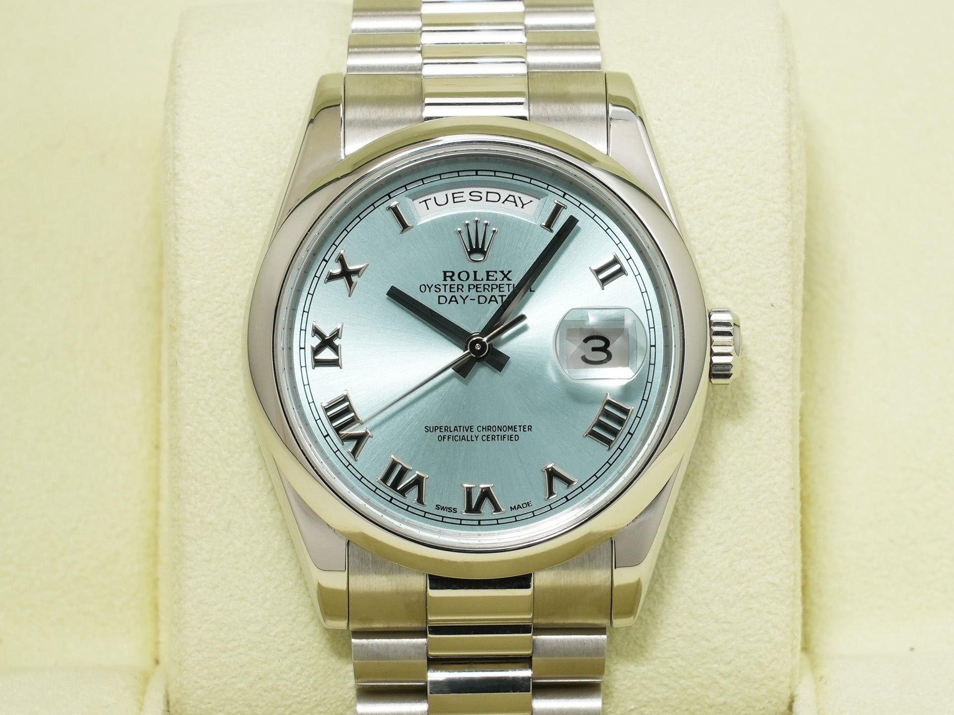 ロレックス デイデイト36 Ref.118206 プラチナ アイスブルー文字盤 中古 6x43o9we