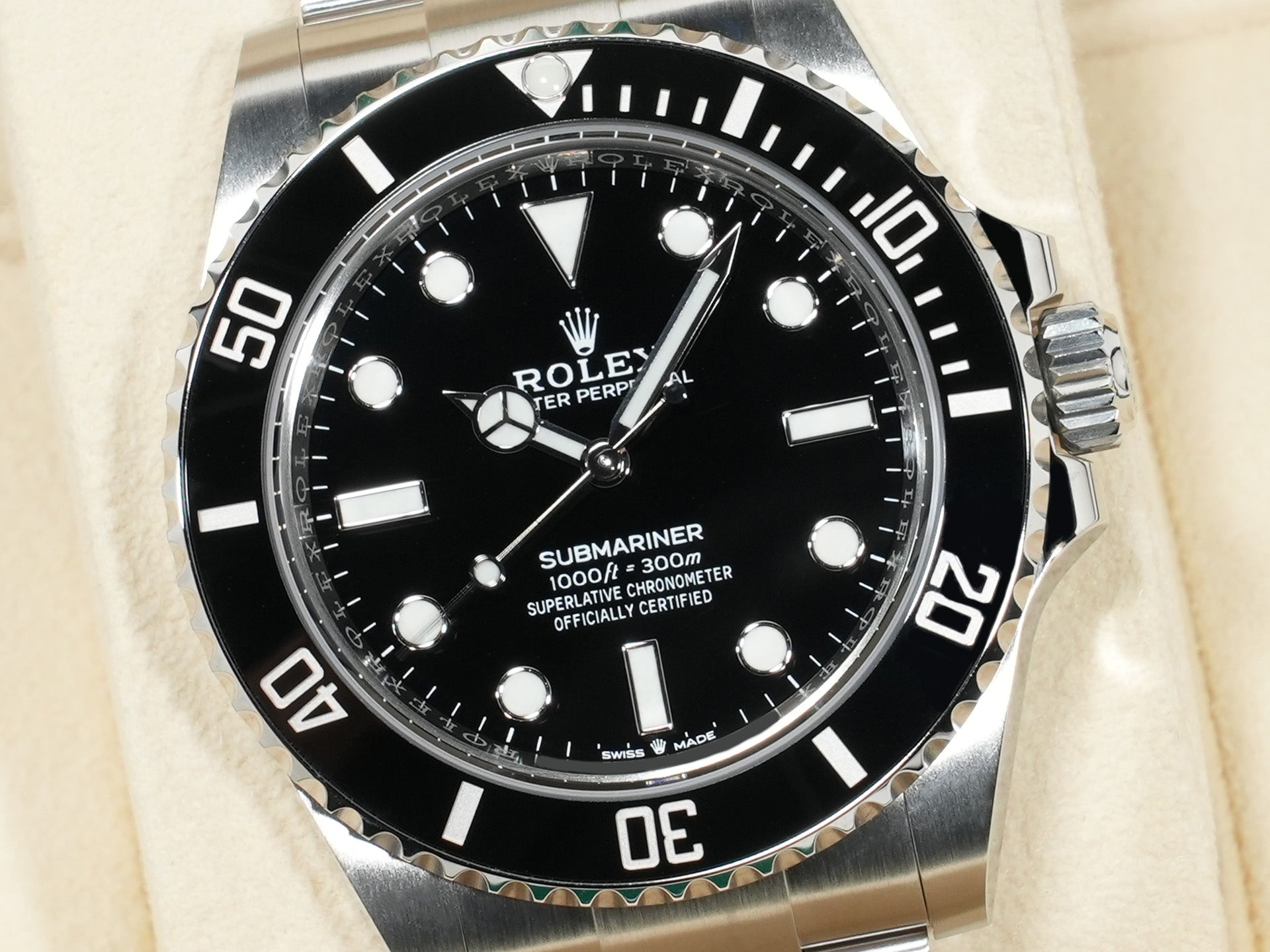 Rolex Submariner No Date Ref. 124060 Stainless Steel Black Dial Unused x6vbnx5r