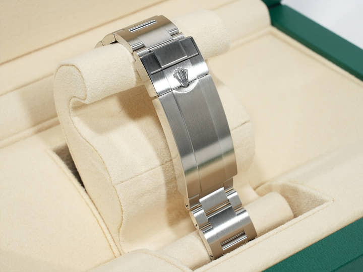 Rolex Submariner No Date Ref. 124060 Stainless Steel Black Dial Unused x6vbnx5r