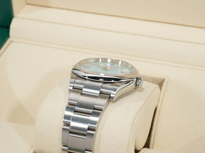 ロレックス オイスターパーペチュアル36 Ref.126000 ステンレススチール ターコイズ文字盤 中古 5wm3ws3y