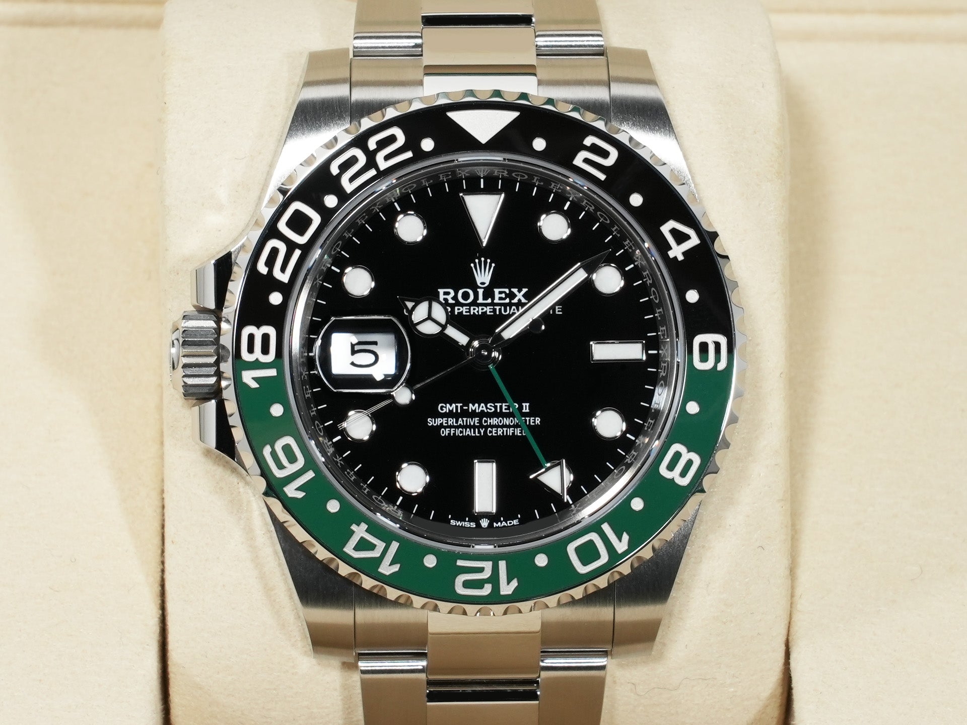 ロレックス GMTマスターII Ref.126720VTNR ステンレススチール ブラック文字盤 オイスターブレスレット 未使用 ivbcvjpe