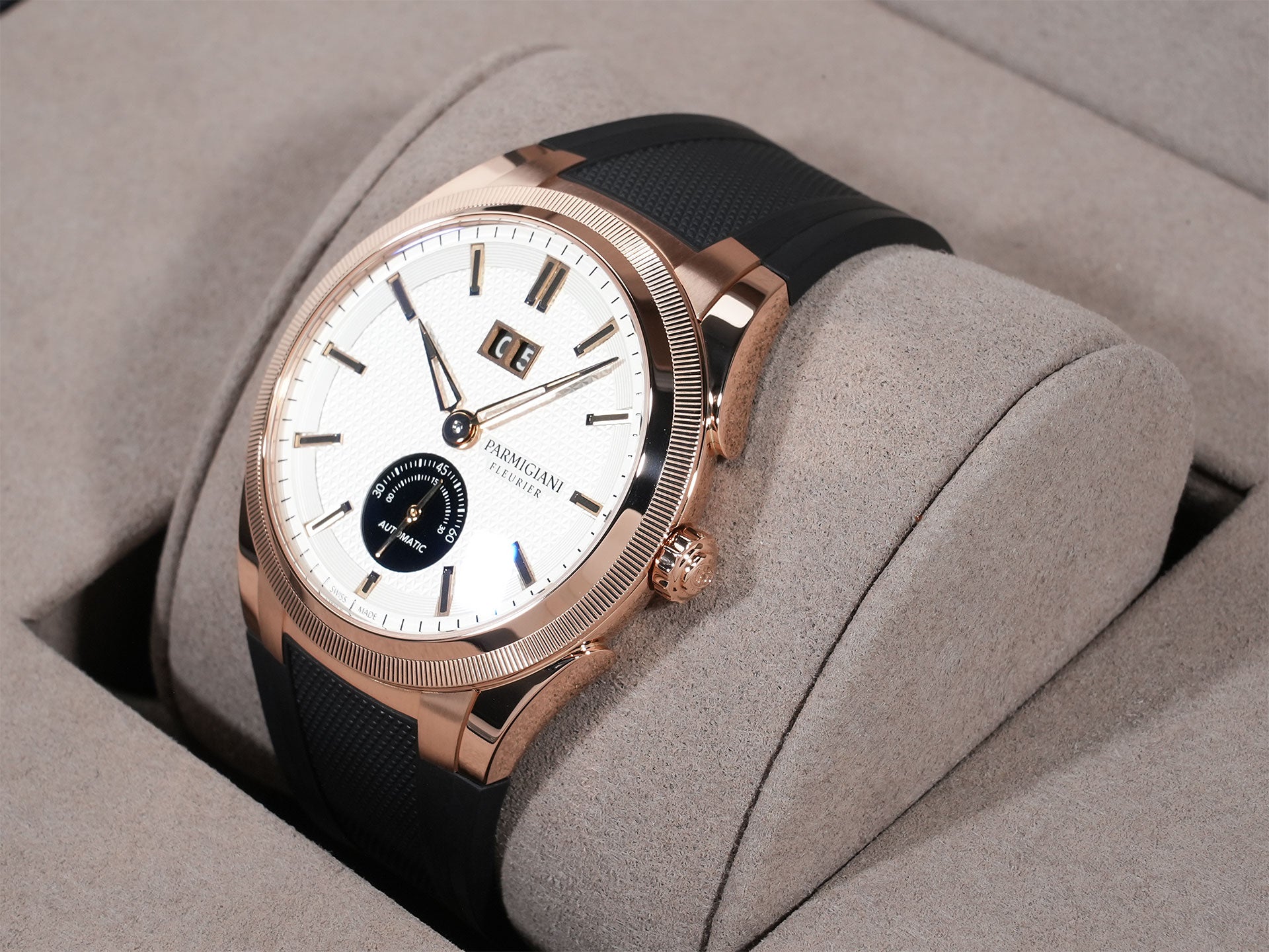 Parmigiani Fleurier Tonda GT Automatic Ref. PFC910-1500140-X01482 Rose Gold with Silver Dial, Excellent Condition, Pre-Owned, cokrpf6a