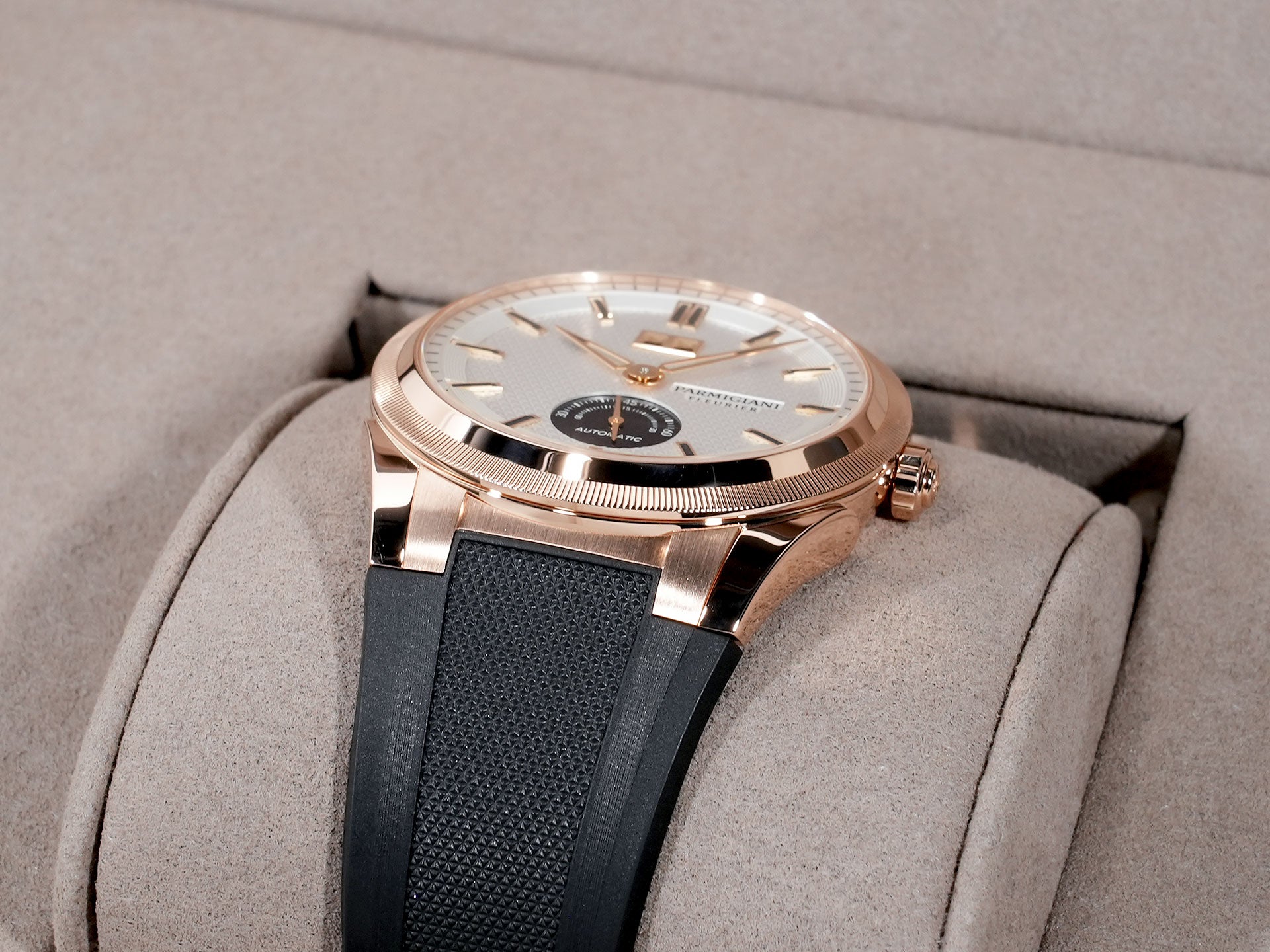 Parmigiani Fleurier Tonda GT Automatic Ref. PFC910-1500140-X01482 Rose Gold with Silver Dial, Excellent Condition, Pre-Owned, cokrpf6a