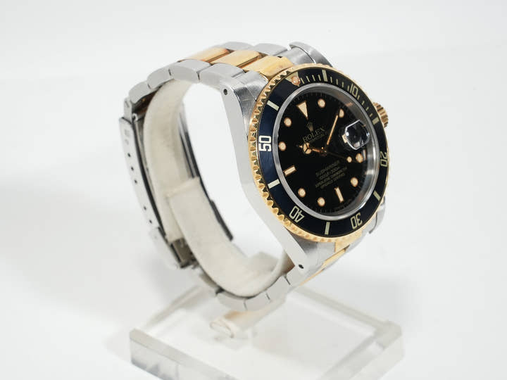 ロレックス サブマリーナー デイト Ref.16803 ステンレススチール/イエローゴールド ブラック文字盤 中古 gnk64c6t