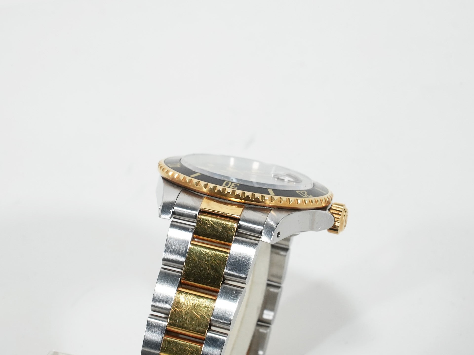 ロレックス サブマリーナー デイト Ref.16803 ステンレススチール/イエローゴールド ブラック文字盤 中古 gnk64c6t