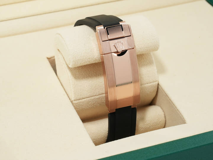 ロレックス デイトナ Ref.126515LN エバーローズゴールド メテオライト文字盤 未使用 v6esoige