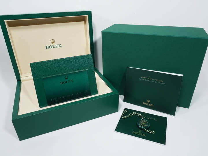 ロレックス デイトナ Ref.126508 イエローゴールド グリーン文字盤 未使用 9324a4yd