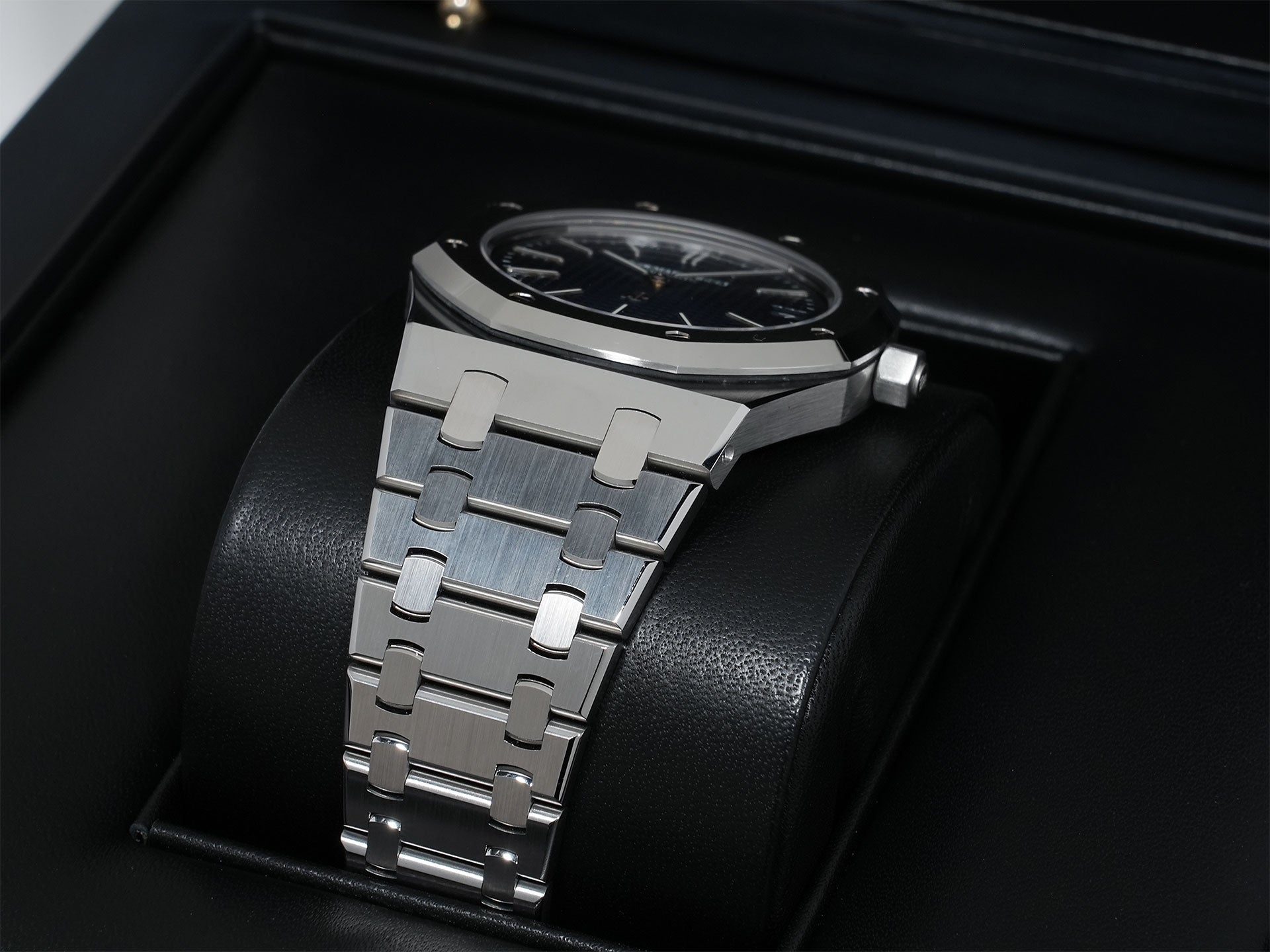 オーデマピゲ ロイヤルオーク ジャンボ エクストラ シン Ref.15202ST.OO.1240ST.01 ステンレススチール ブルー文字盤 極美品 e54twpmj