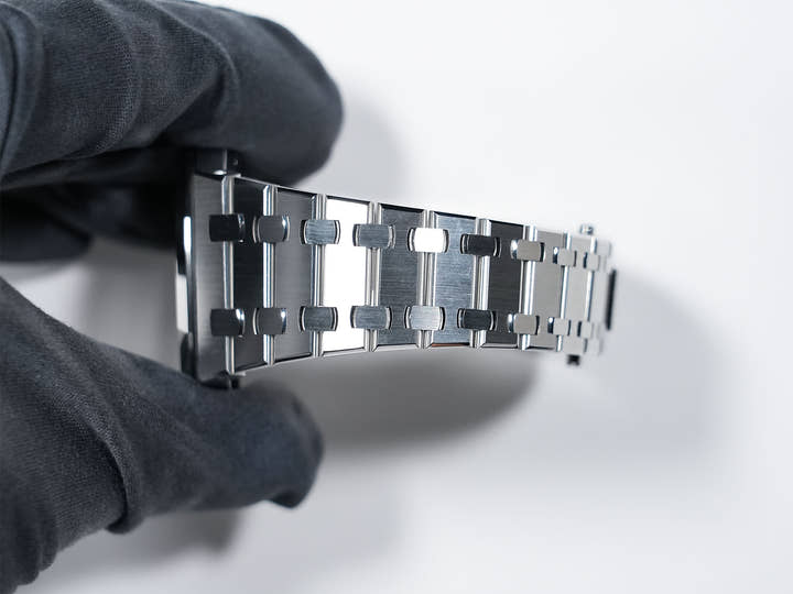 オーデマピゲ ロイヤルオーク ジャンボ エクストラ シン Ref.15202ST.OO.1240ST.01 ステンレススチール ブルー文字盤 極美品 e54twpmj