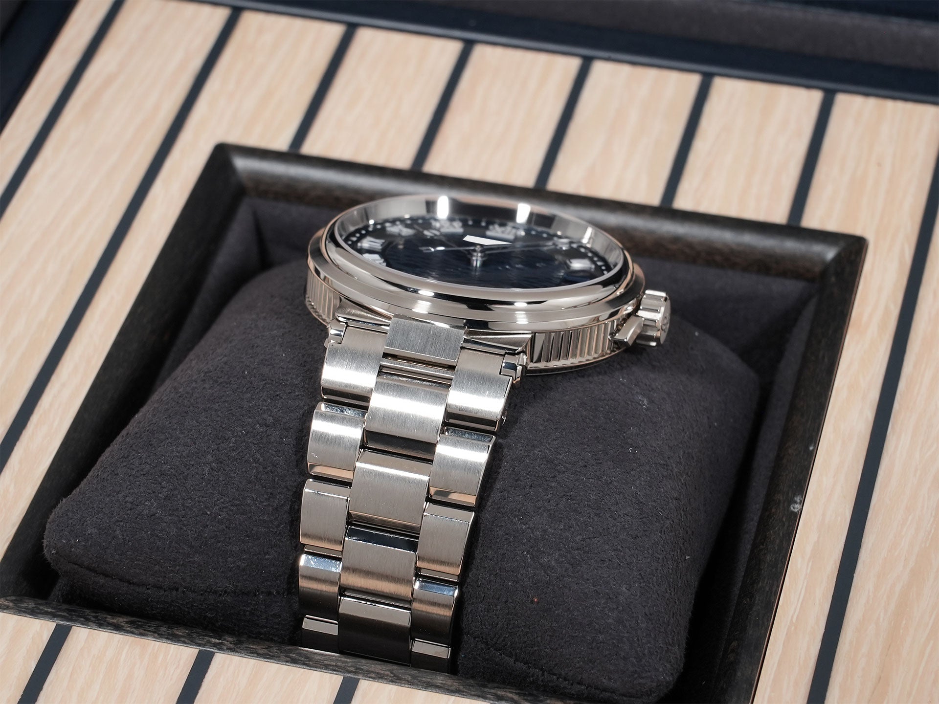 Breguet Marine Ref. 5517BB/Y2/BZ0 White Gold Blue Dial Excellent Condition ksd9geh8