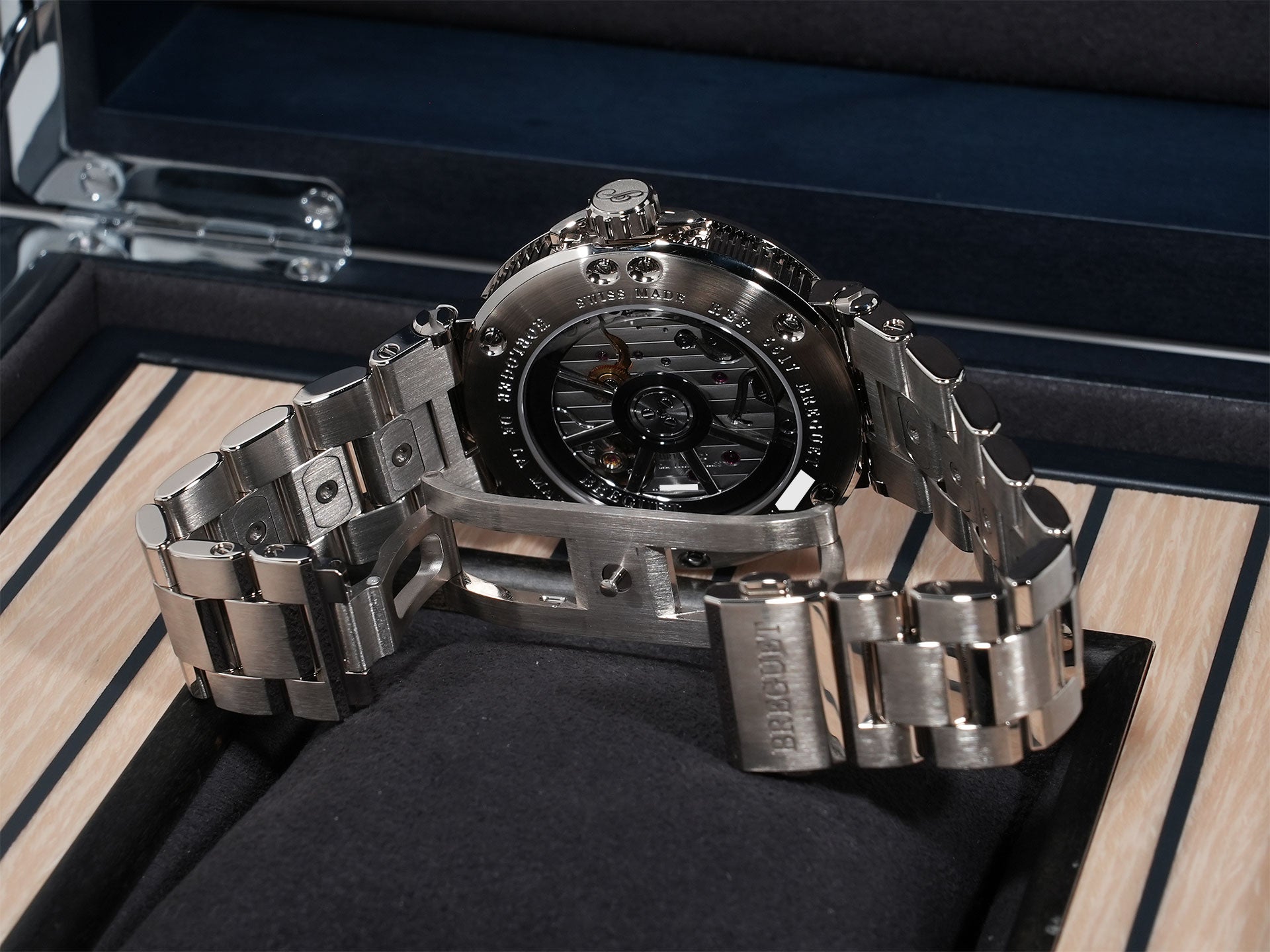 Breguet Marine Ref. 5517BB/Y2/BZ0 White Gold Blue Dial Excellent Condition ksd9geh8