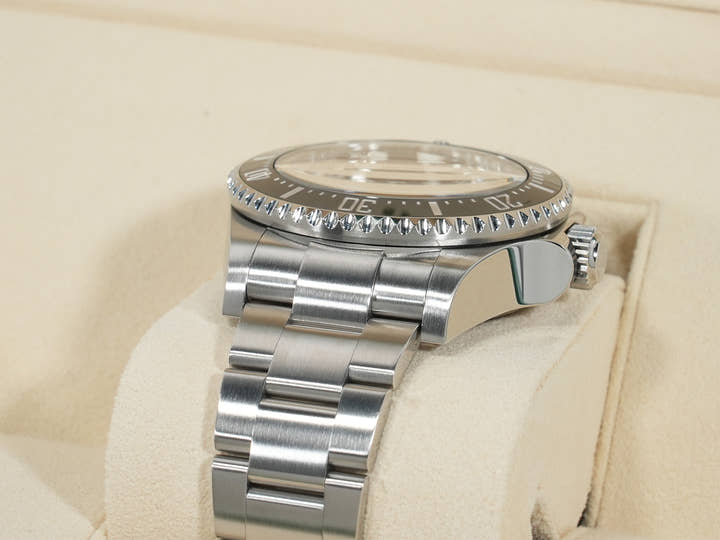 ロレックス シードゥエラー ディープシー Ref.126660 ステンレススチール ブラック文字盤 美品 mzyy4j8k