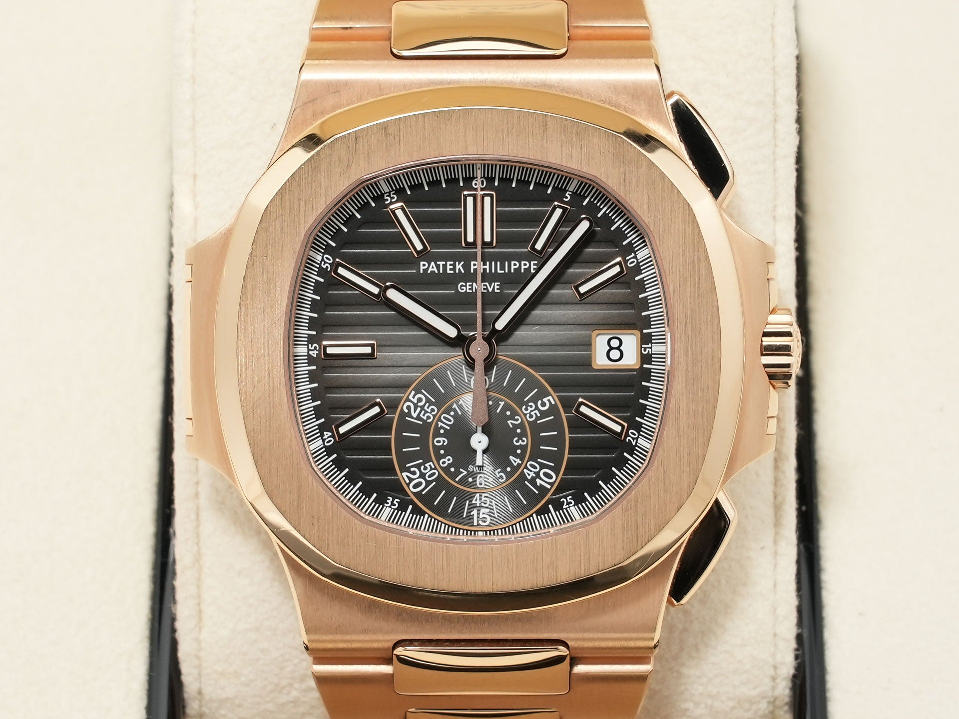 パテックフィリップ ノーチラス クロノグラフ Ref.5980/1R-001 ローズゴールド ブラックグラデーション文字盤 中古 gbkc5xdn