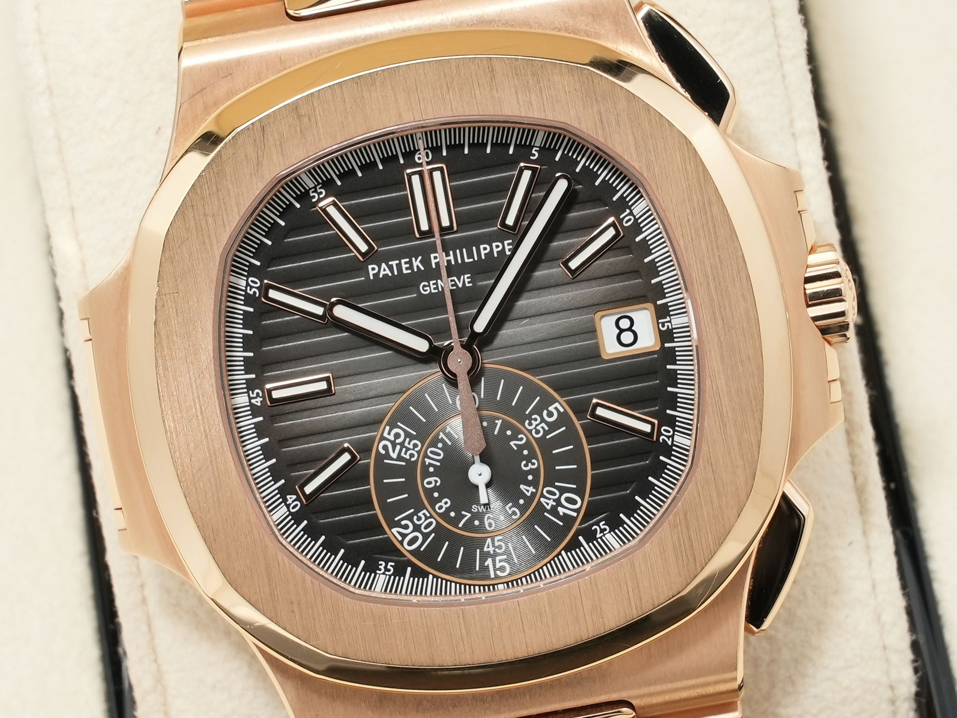 パテックフィリップ ノーチラス クロノグラフ Ref.5980/1R-001 ローズゴールド ブラックグラデーション文字盤 中古 gbkc5xdn