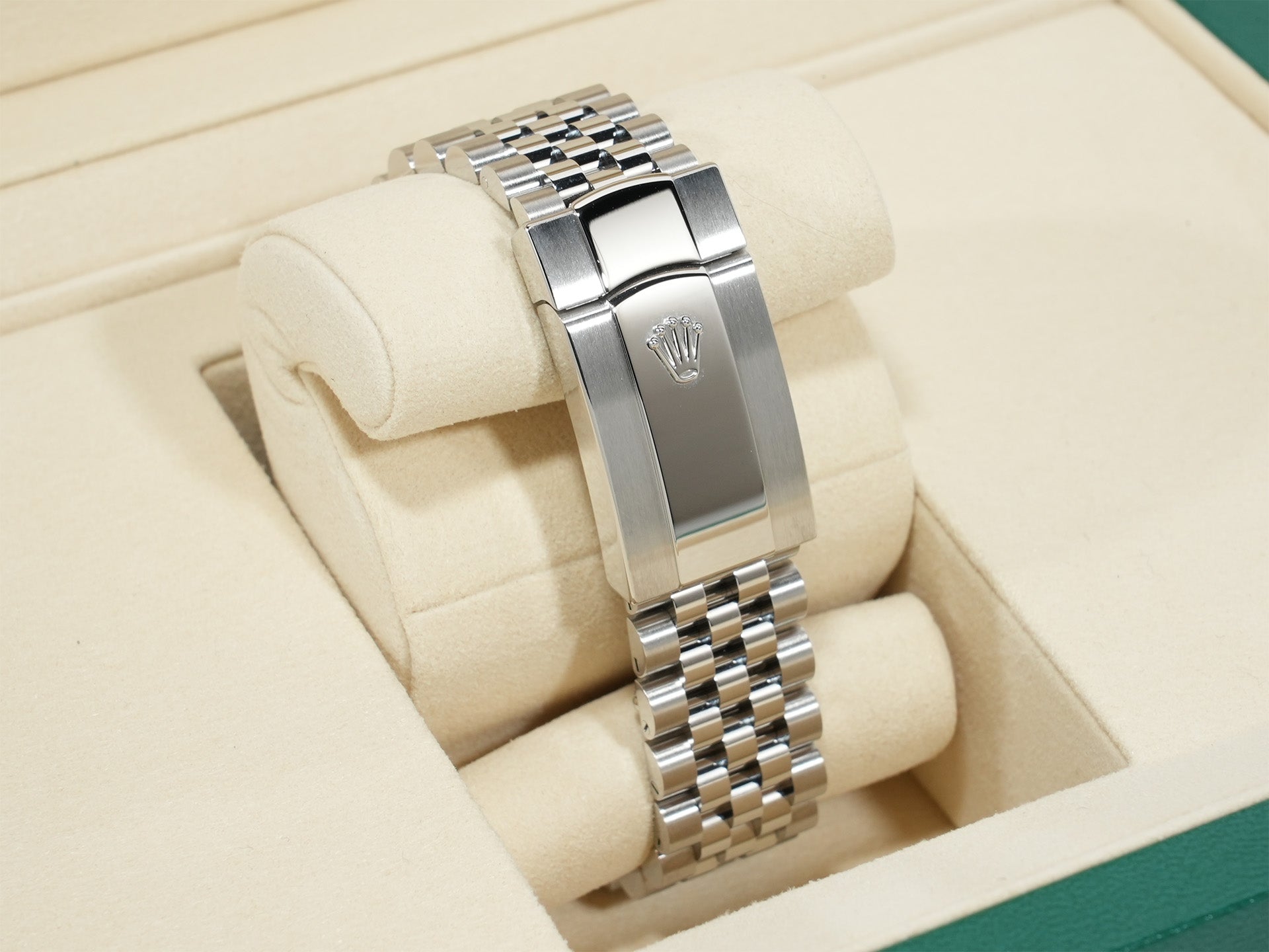 Rolex Datejust 41 Ref. 126334 Stainless Steel/White Gold Slate Dial Jubilee Bracelet Unused xov9ucym