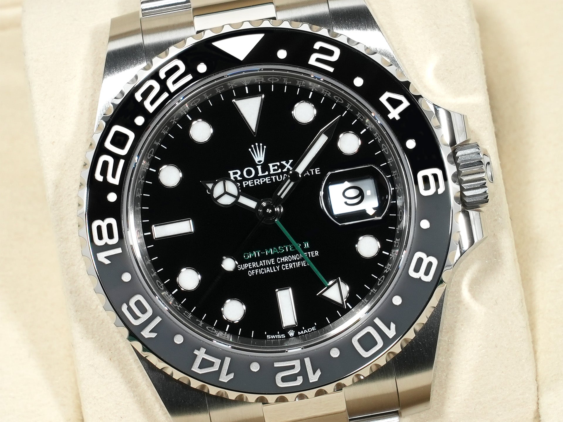 Rolex GMT-Master II Ref. 126710GRNR Stainless Steel Black Dial Oyster Bracelet Unused u2tig4s8