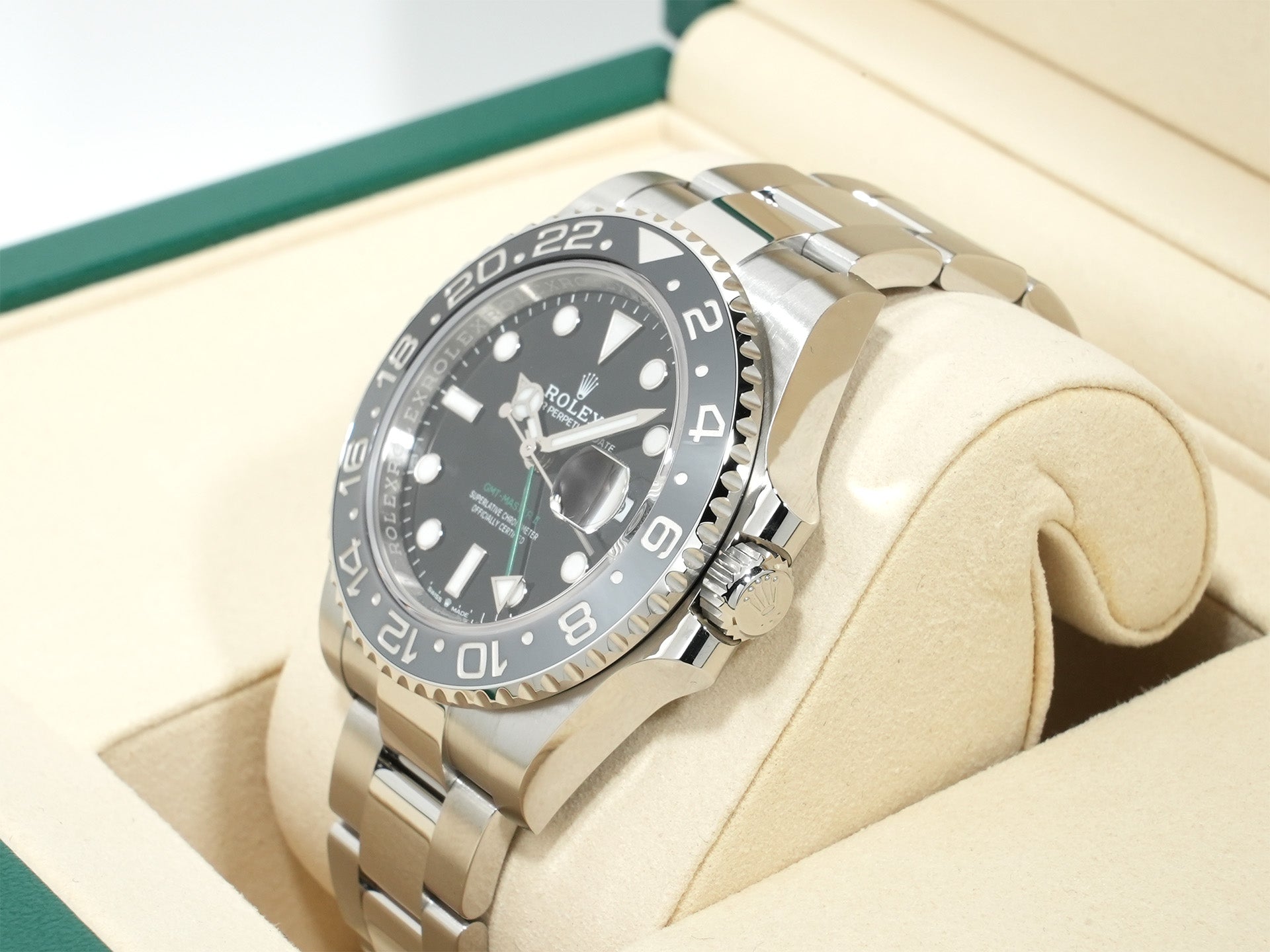 Rolex GMT-Master II Ref. 126710GRNR Stainless Steel Black Dial Oyster Bracelet Unused u2tig4s8