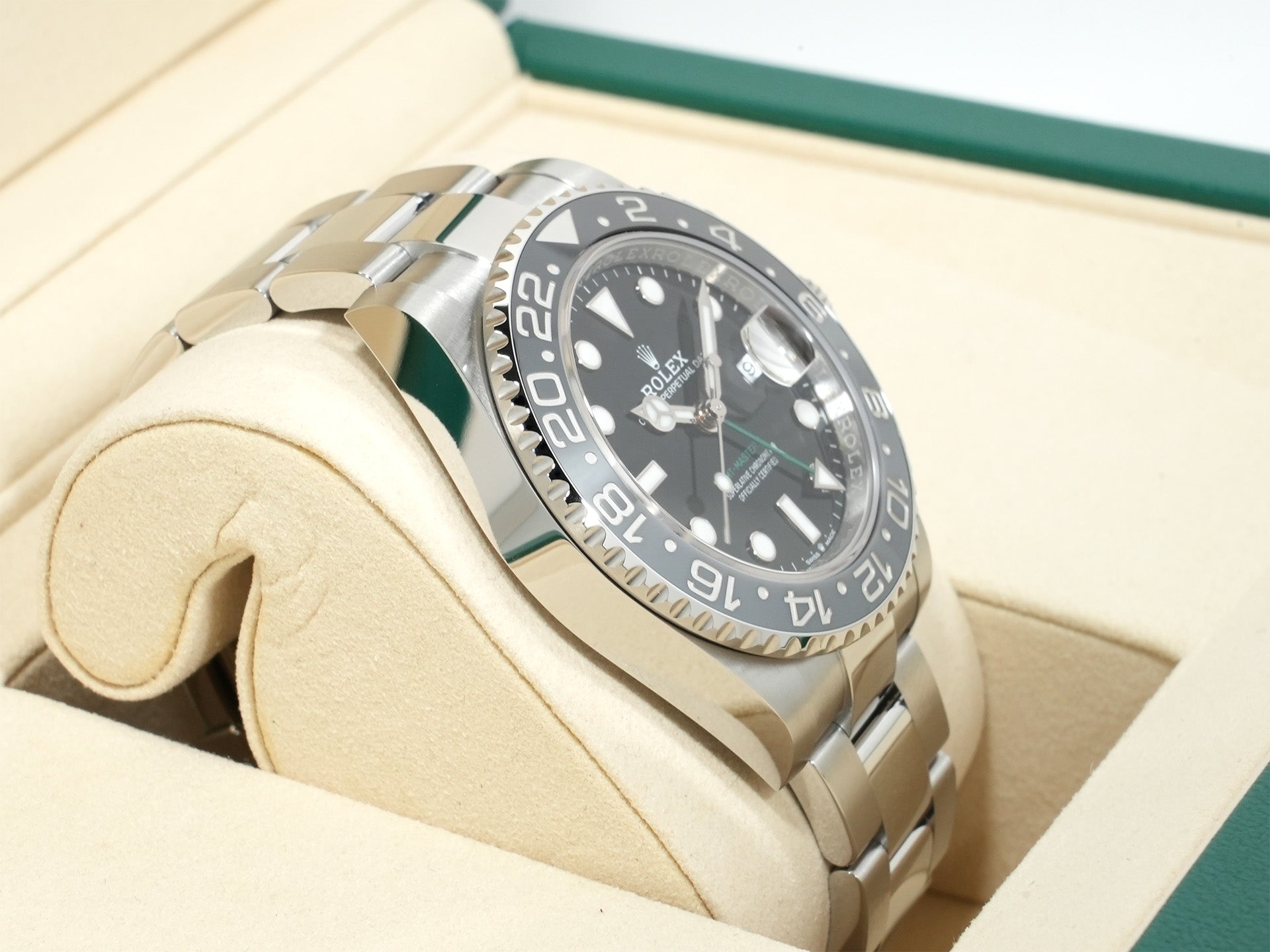 Rolex GMT-Master II Ref. 126710GRNR Stainless Steel Black Dial Oyster Bracelet Unused u2tig4s8