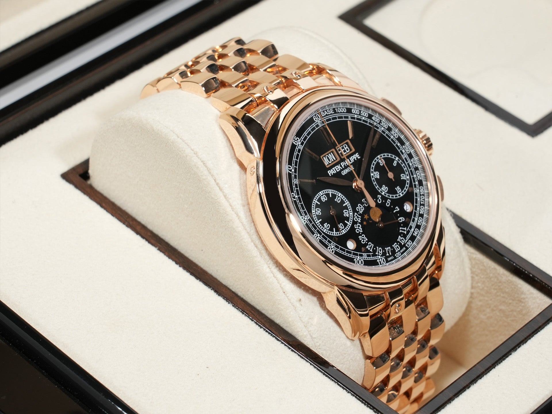 Patek Philippe Perpetual Calendar Chronograph Ref. 5270/1R-001 Rose Gold Ebony Black Soleil Dial Excellent Condition gpwqjeac