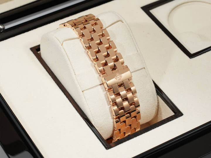 Patek Philippe Perpetual Calendar Chronograph Ref. 5270/1R-001 Rose Gold Ebony Black Soleil Dial Excellent Condition gpwqjeac