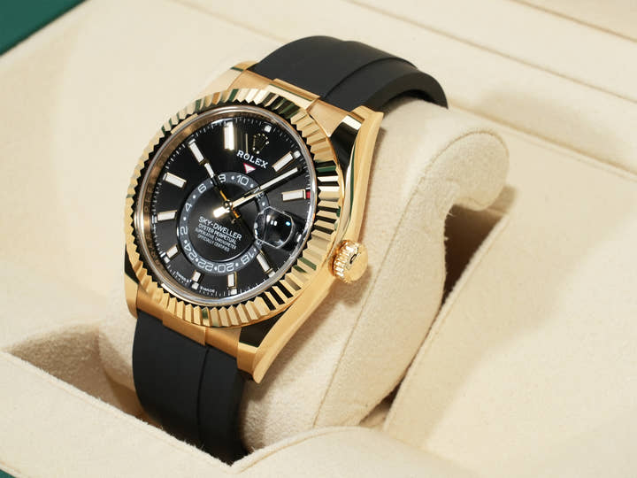 ロレックス スカイドゥエラー Ref.336238 イエローゴールド ブラック文字盤 未使用 myxy66p6