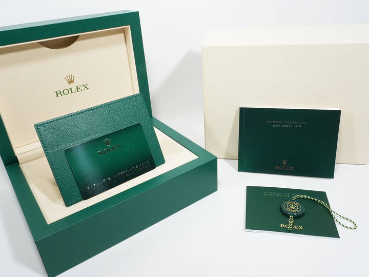 ロレックス スカイドゥエラー Ref.336238 イエローゴールド ブラック文字盤 未使用 myxy66p6