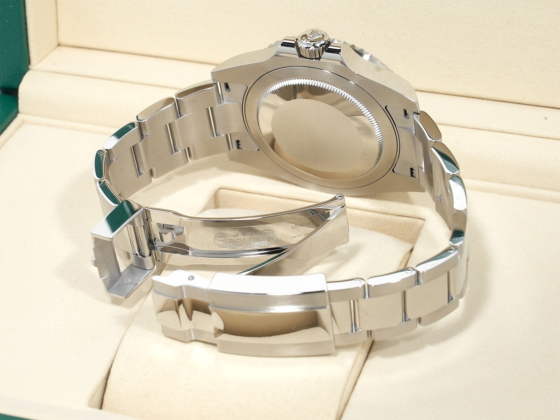 Rolex GMT-Master II Ref. 126710GRNR Stainless Steel Black Dial Oyster Bracelet Unused djenpgm3