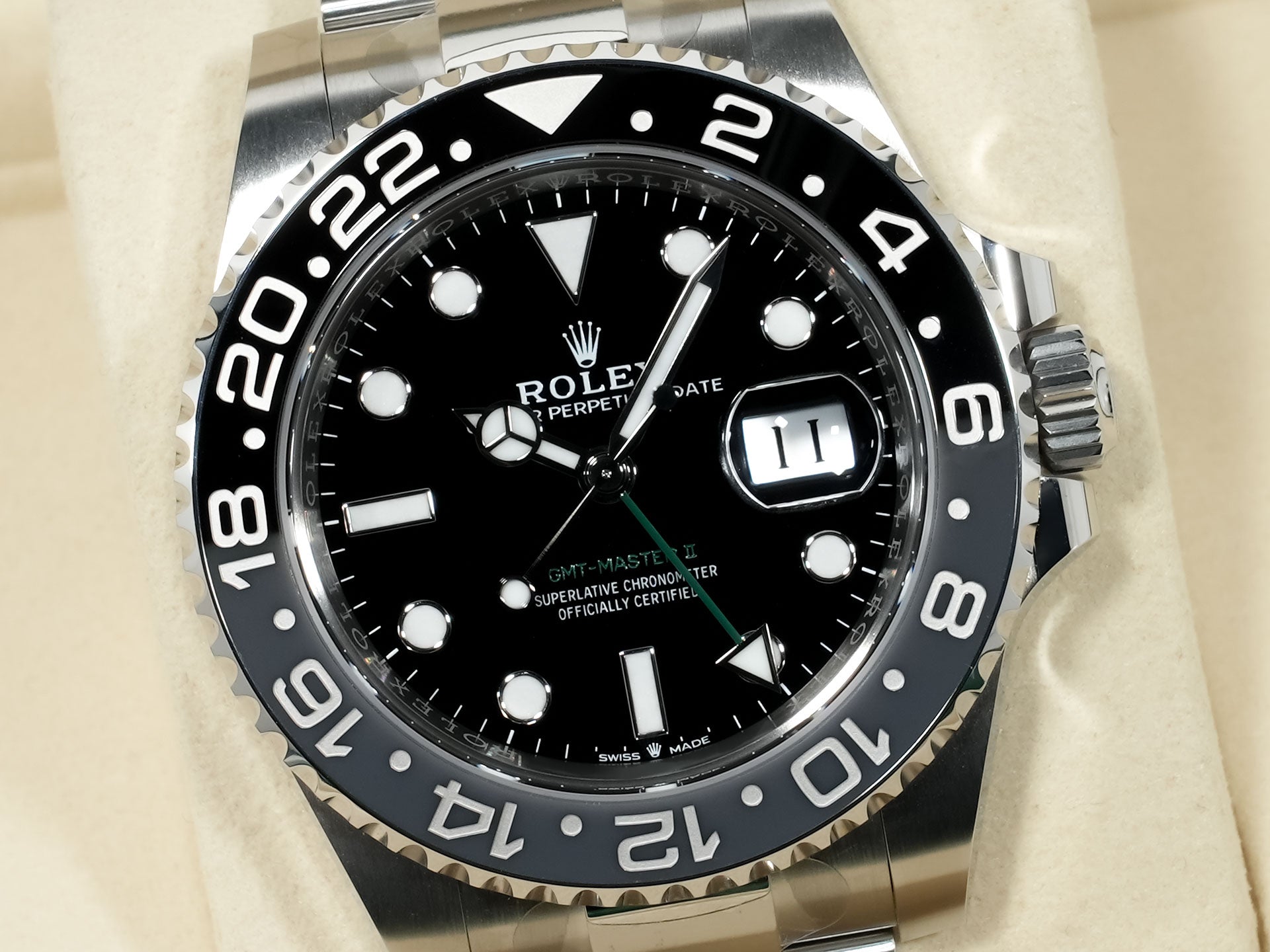 Rolex GMT-Master II Ref. 126710GRNR Stainless Steel Black Dial Oyster Bracelet Unused qsf495se