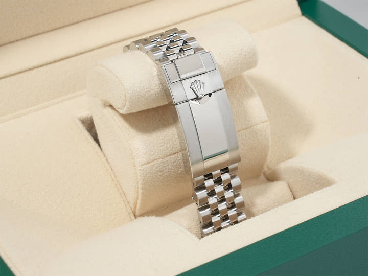 Rolex GMT-Master II Ref. 126710GRNR Stainless Steel Black Dial Jubilee Bracelet Unused 2qmr4fwt