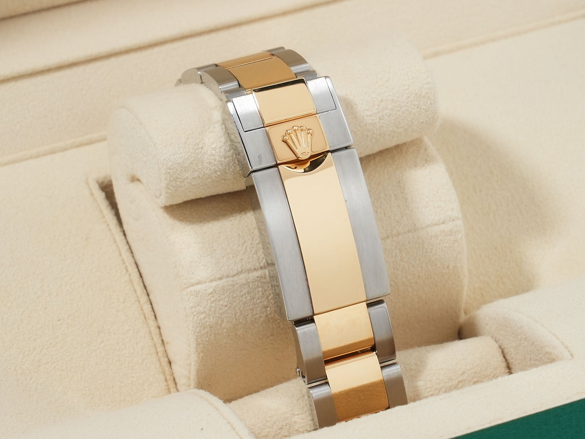 ロレックス デイトナ Ref.126503G ステンレススチール/イエローゴールド ブラックxゴールデンx8Pダイヤ文字盤 中古 wxiyhapz