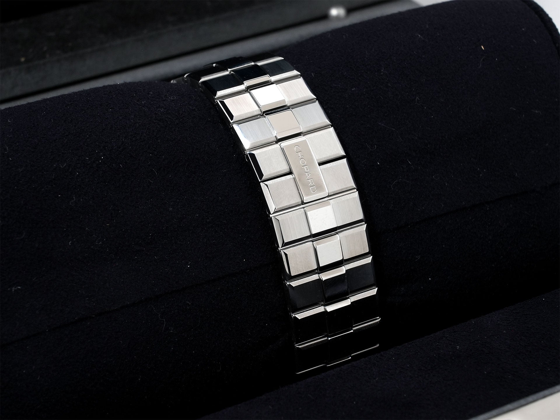 Chopard Alpine Eagle 41 Ref. 298600-3001 Stainless Steel Blue Dial Unused wqddwk5v