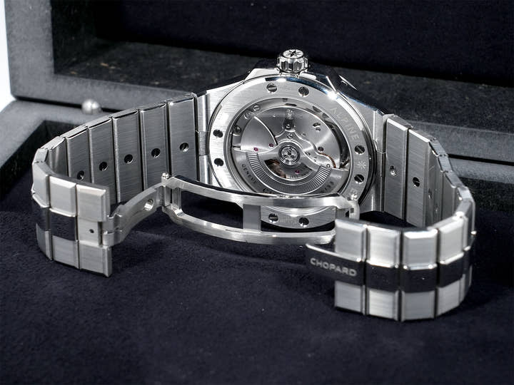 Chopard Alpine Eagle 41 Ref. 298600-3001 Stainless Steel Blue Dial Unused wqddwk5v