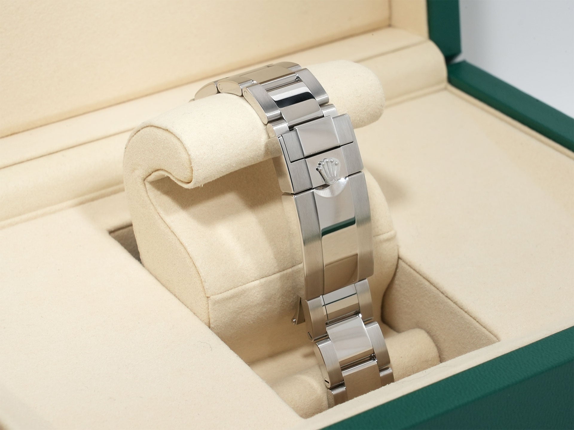 Rolex GMT-Master II Ref. 126720VTNR Stainless Steel Black Dial Oyster Bracelet Unused ff8hs5d9